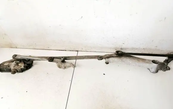 Front wiper linkage and motor