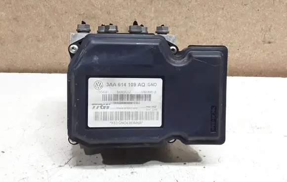 Volkswagen PASSAT B7 ABS Pump 3AA614109AQ