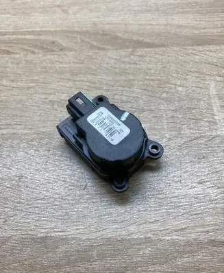 Opel Mokka X Air flap motor/actuator 13372966 16456433R5