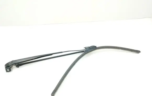 Toyota Verso-S Windshield/front glass wiper blade 