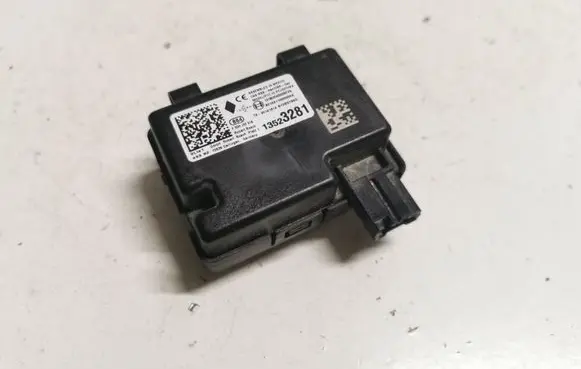Chevrolet Camaro Door central lock control unit/module 13523281