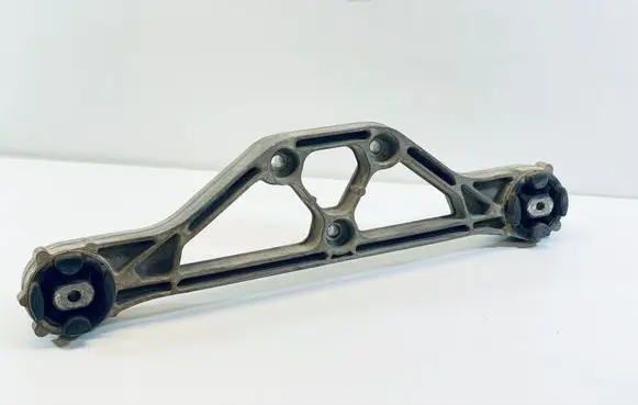 Audi A8 S8 D3 4E Rear differential/diff mount bracket 4E0599285A