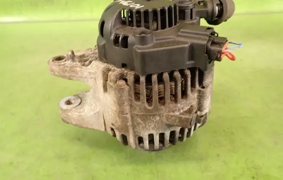 Hyundai Tucson JM Generator/alternator 37300-37800