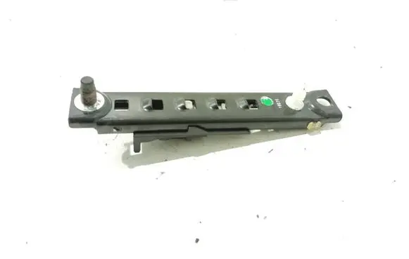 Opel Meriva B Seat belt adjustment rail 