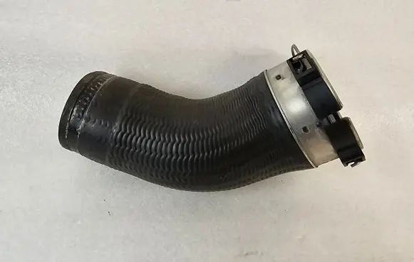 Volvo S60 Intercooler hose/pipe 31686561