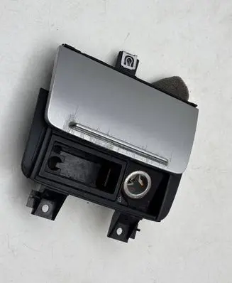 Audi TT TTS Mk2 Ashtray (front) 8J0857951A