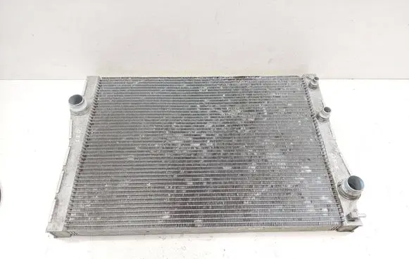 BMW X6 E71 Coolant radiator 7533472 R5185002