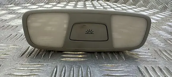 Audi A3 S3 8V Headlining lighting console trim 8V0947111