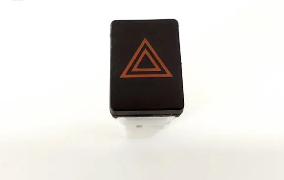 Nissan Qashqai+2 Hazard light switch 0H011