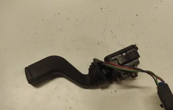 Opel Zafira A Indicator stalk 90560990 12263700