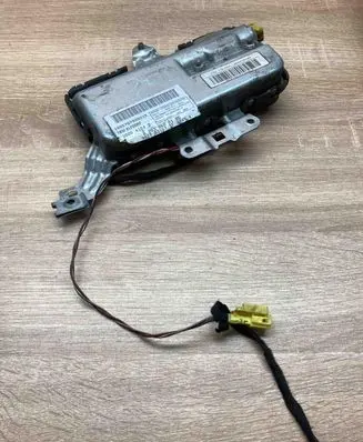 Mercedes-Benz C W203 Rear door airbag A2038600105 30001870D