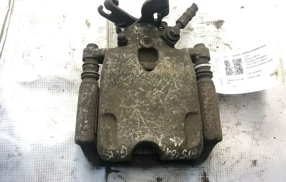 Opel Insignia A Rear brake caliper