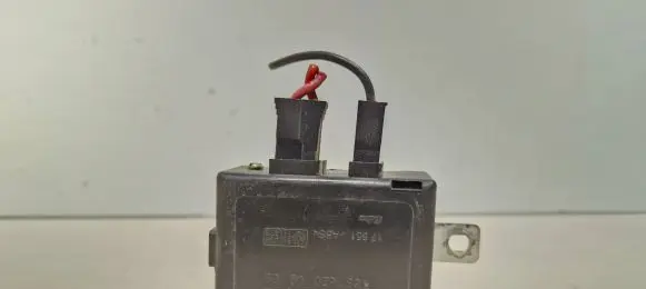 Mercedes-Benz ML W163 Aerial antenna amplifier 1638200289