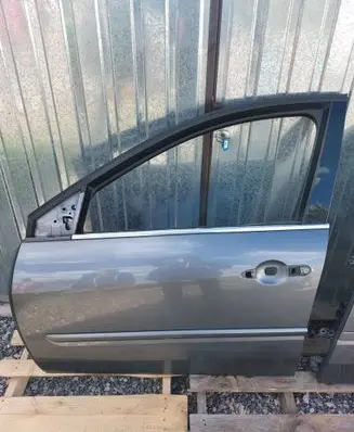 Renault Laguna III Front door