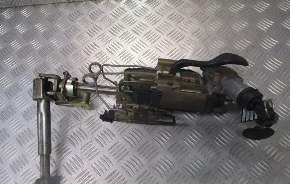 Volkswagen Polo IV 9N3 Steering wheel axle set 