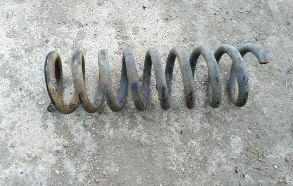 Mercedes-Benz C W203 Rear coil spring