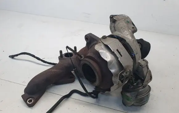 Volkswagen PASSAT B6 Turbo 03L253010F