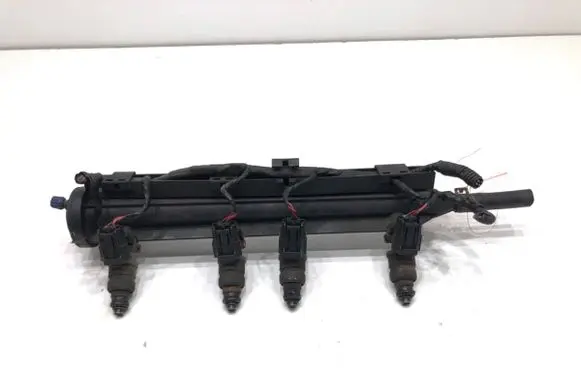 Seat Altea Fuel main line pipe 