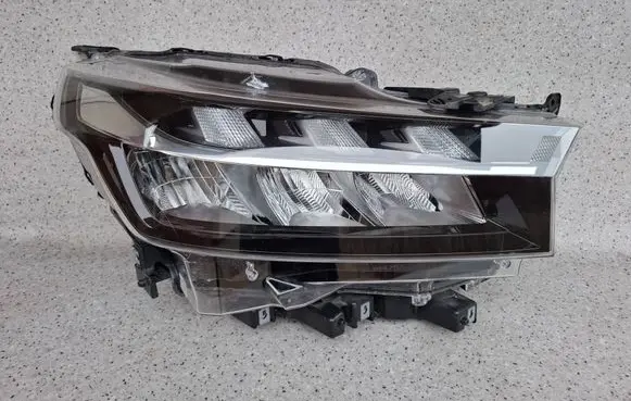 Suzuki SX4 S-Cross Headlight/headlamp 6429R