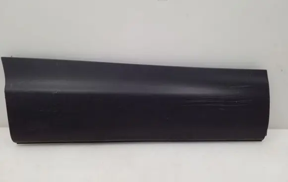 Nissan Qashqai Rear door trim (molding) 828704EA0A