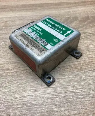 Audi 80 90 S2 B4 Airbag control unit/module 8A0959655 0285001085