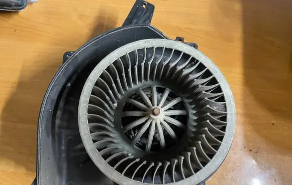 Seat Ibiza III (6L) Heater fan/blower 6Q1820015G A1916