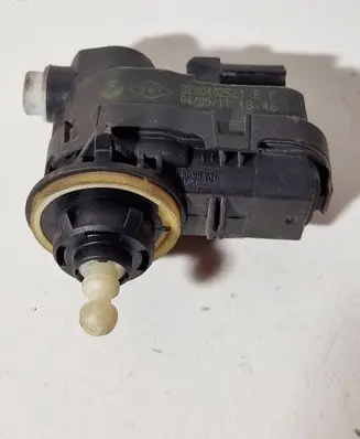 Renault Clio III Headlight level adjustment motor 8200402521