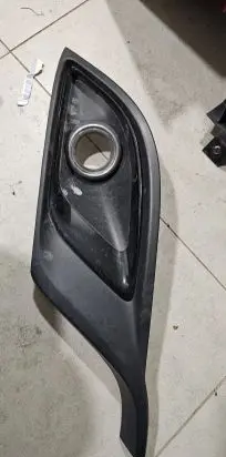 Dodge Durango III Front fog light trim/grill
