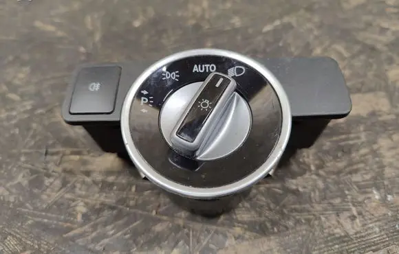 Mercedes-Benz E W212 Light switch A2129050551