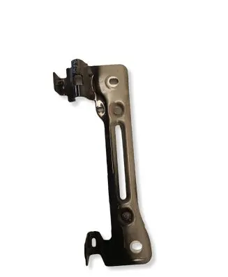 Audi Q7 4M Fender mounting bracket 4M0821432