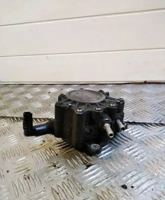 Volkswagen Touran I Vacuum pump 03G145209