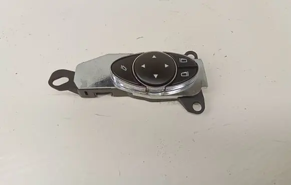 Mercedes-Benz CLS C219 Wing mirror switch 2118216079 03211041