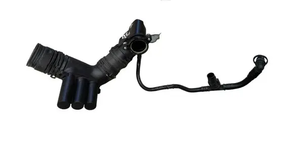 Volkswagen PASSAT B8 Air intake hose/pipe 04E129651C