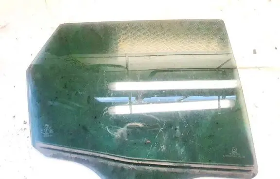 Mazda CX-7 Rear door window glass
