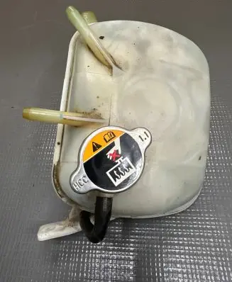 KIA Ceed Coolant expansion tank/reservoir 25430F3300