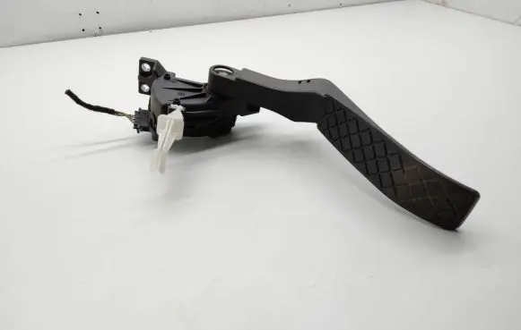 Audi Q7 4L Accelerator throttle pedal 7L0723507E 6PV00802626