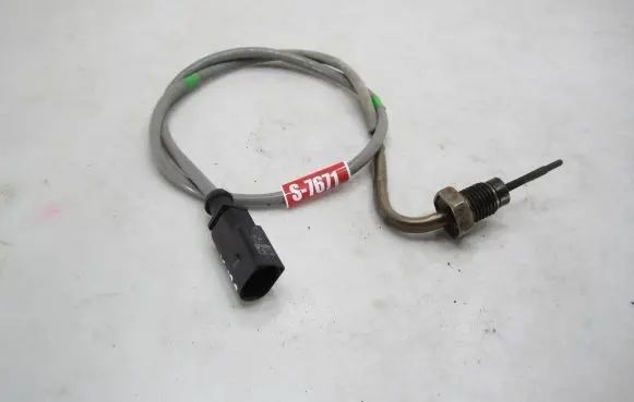 Volkswagen Caddy Exhaust gas temperature sensor 04L906088EE