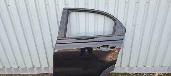 Fiat 500X Rear door 