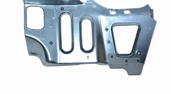 Iveco Daily 6th gen Radiator trim 504293599