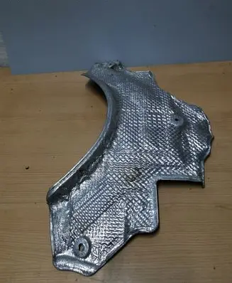 BMW 5 F10 F11 Heat shield in engine bay 7186860