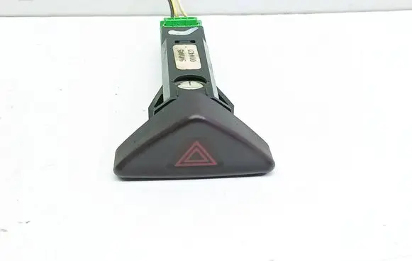 Volvo V70 Hazard light switch 9441045