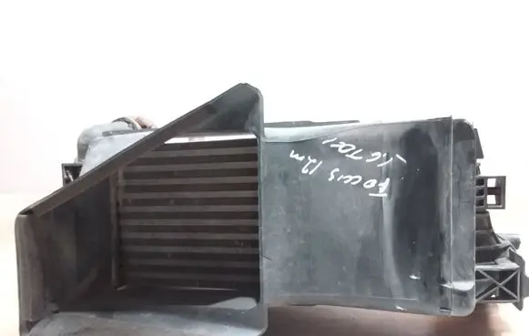Ford Focus Intercooler radiator ZBV619L440CG Y2488006