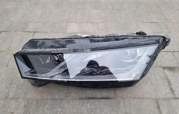 Skoda Octavia Mk4 Headlight/headlamp 7460619