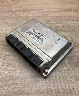 Audi A4 S4 B5 8D Engine control unit/module ECU 8D0907401P 0281010158