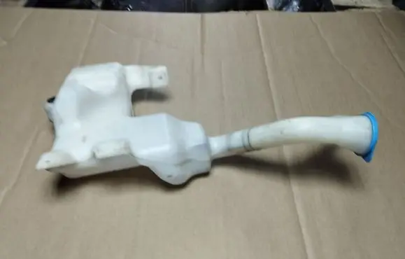 Honda Accord Windshield washer fluid reservoir/tank