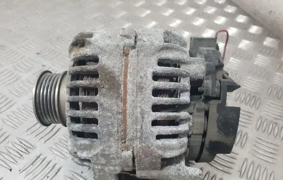 Opel Zafira B Generator/alternator 0124425020 55556067