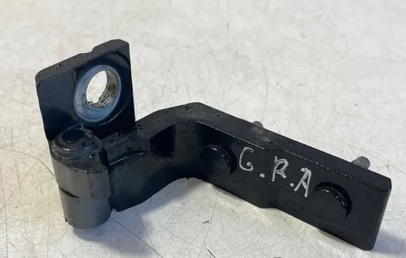 Mercedes-Benz GLB X247 Rear door lower hinge 