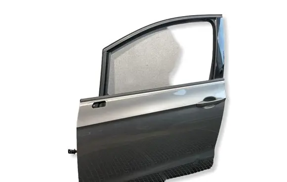 Volkswagen Golf Sportsvan Front door 