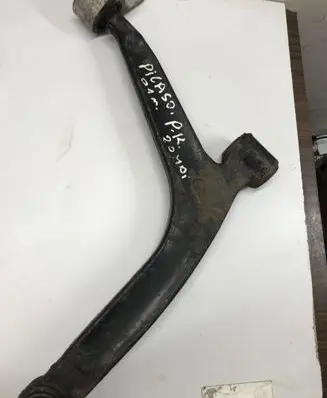 Citroen Xsara Picasso Front lower control arm/wishbone