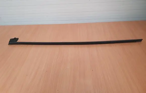 Mercedes-Benz Vito Viano W447 Sliding door rubber seal A4477310380